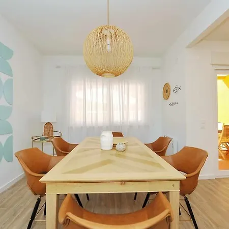 Tropical Pool View - Checkinhome 아파트 *