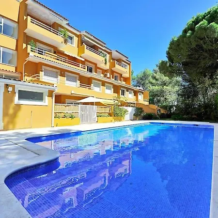 Tropical Pool View - Checkinhome Appartement