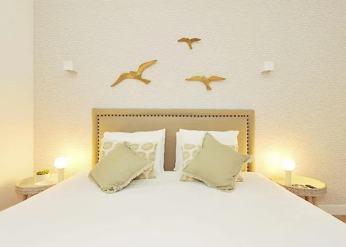 Tropical Pool View - Checkinhome 카스카이스