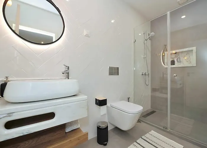 Tropical Pool View - Checkinhome