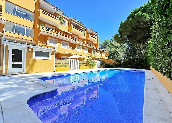 Tropical Pool View - Checkinhome Daire